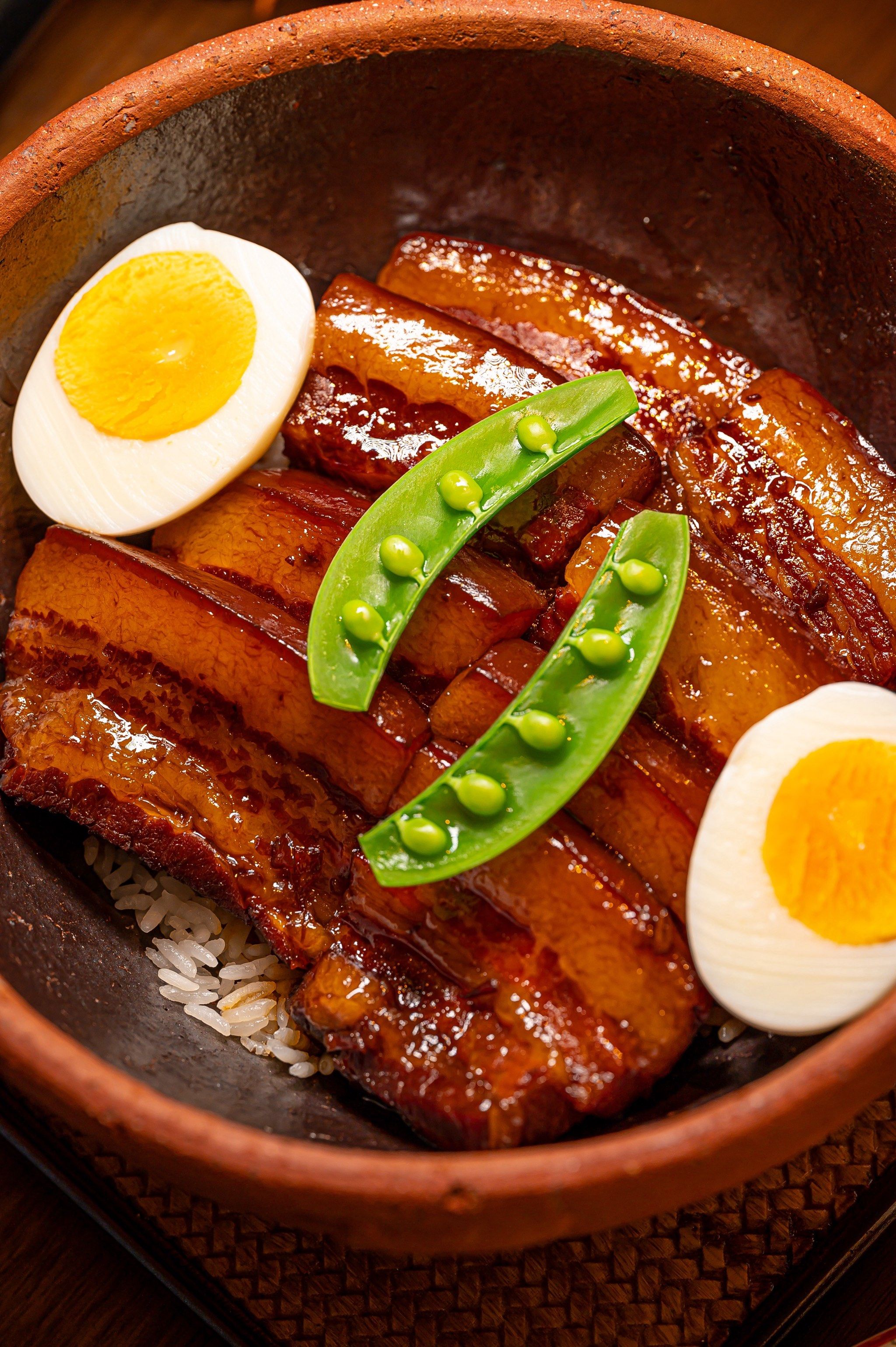 《Nginx vs Apache:谁才是现代Web服务器的王者?》